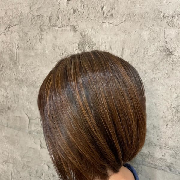 脱白髪染ハイライトカラー