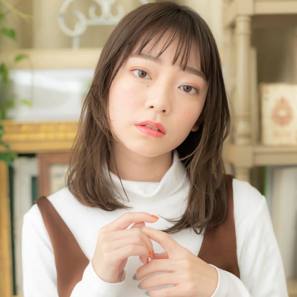 シースルーバング小顔前下がりウルフレイヤー シースルー前髪