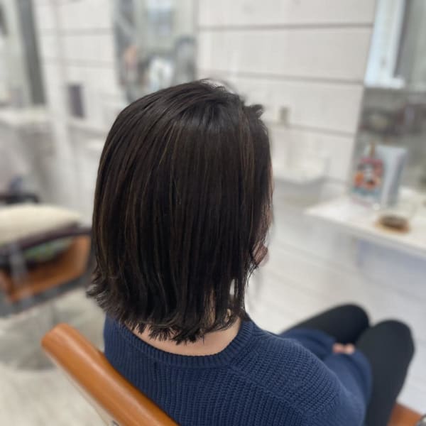 外ハネスタイル