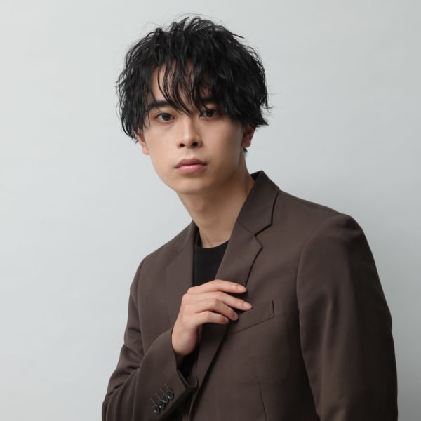 メンズパーマ/前下がり/刈り上げ|ジャック・モアザン　新宿タカシマヤ店