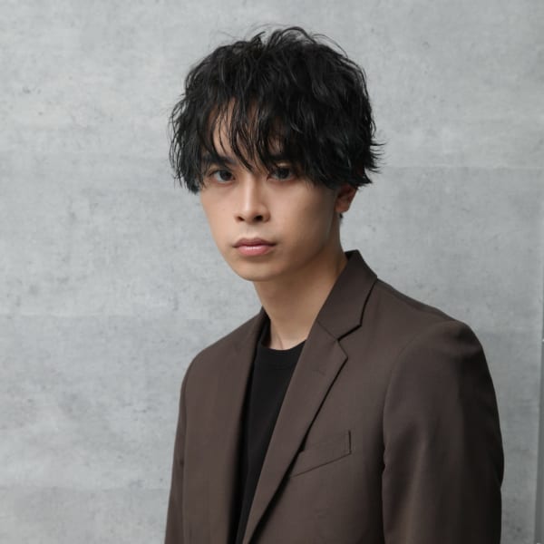 メンズパーマ/前下がり/刈り上げ|ジャック・モアザン　新宿タカシマヤ店