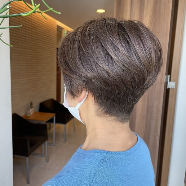 トップふんわりハンサムショート