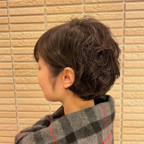 ショートボブにニュアンスカール