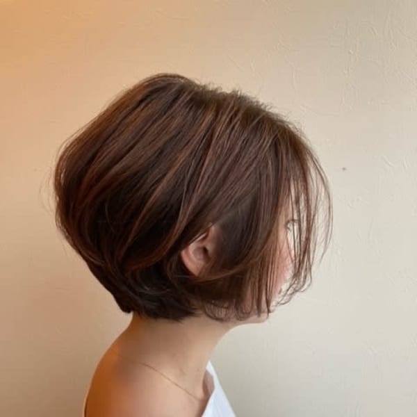軽やかなショートボブ