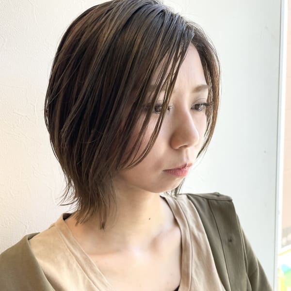 レイヤーボブ×外ハネ