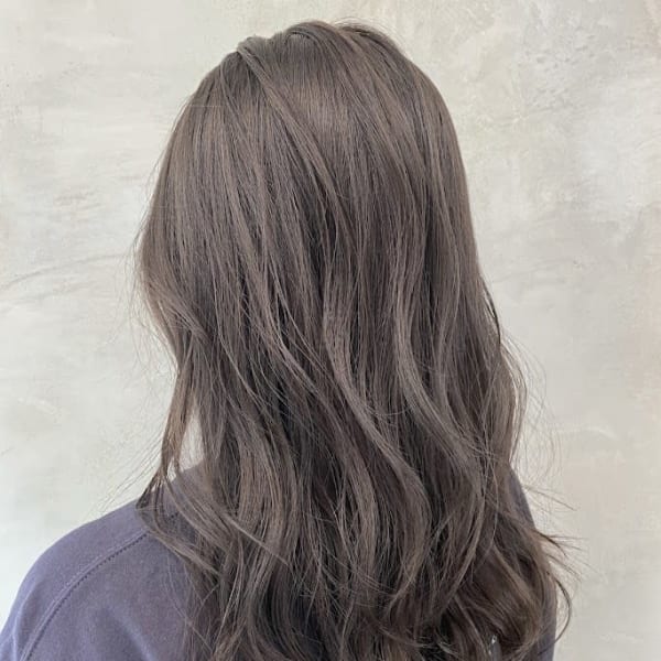 アッシュグレージュ