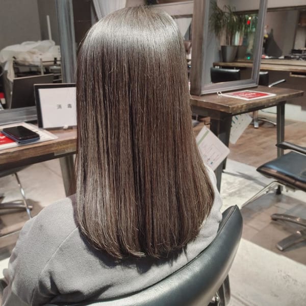 プレミアム縮毛矯正の艶髪ロング