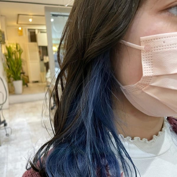 ブルー×インナーカラー　ネイビーブルー×イヤリングカラー