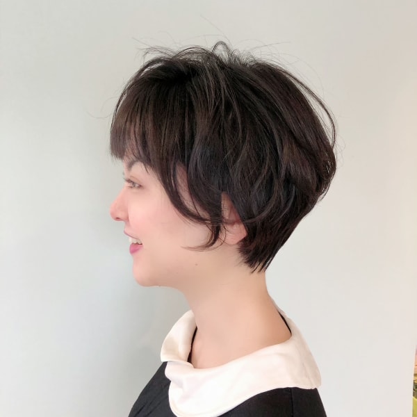 かわいい大人のマッシュショート