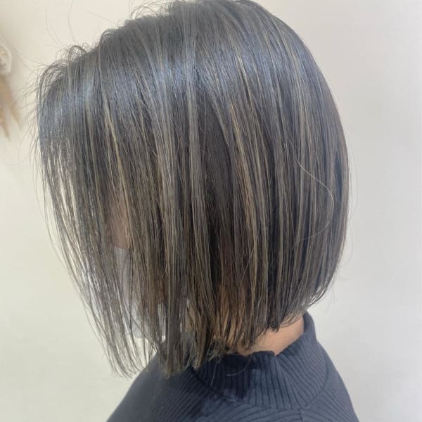 切りっぱなしボブコントラストハイライト