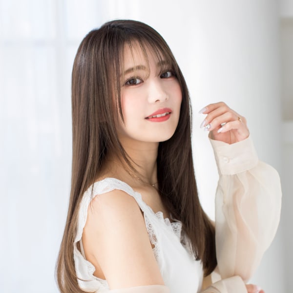 【Totia元町・三宮】エアーストレート×ミルクティーブラウ