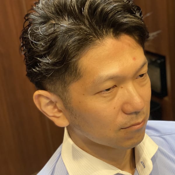 出来る男のビジネスパーマスタイル