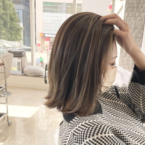 PAcuTA.バレイヤージュ風ハイライト