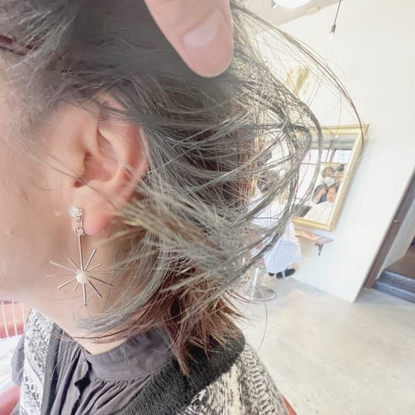 イヤリングカラー