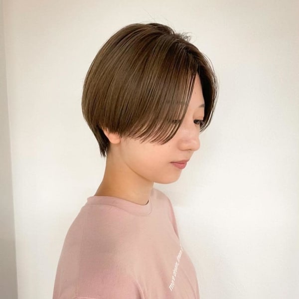 大人クール前髪長めショート×ミルクティーベージュ|unique x KENJE 町田