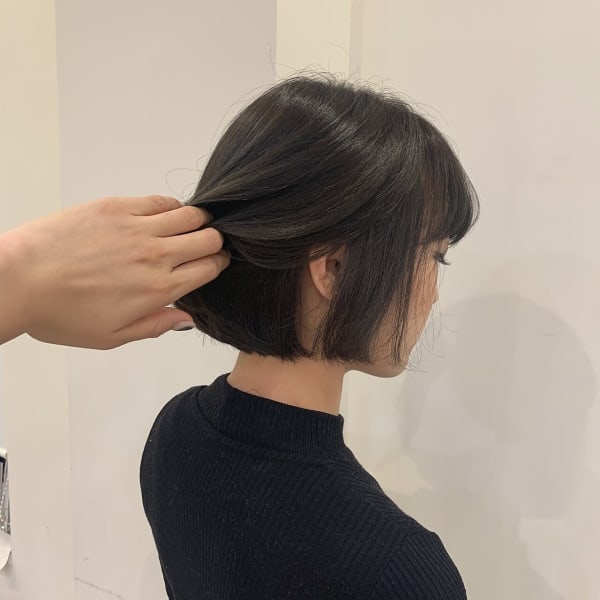 黒髪アッシュ×ボブショート