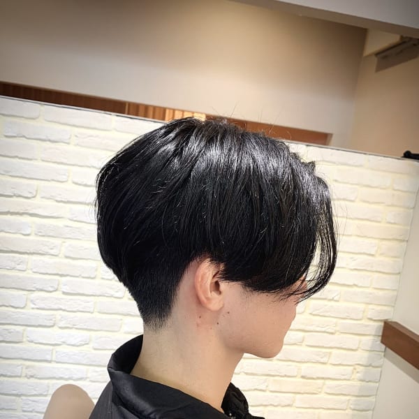 センターパートマッシュ