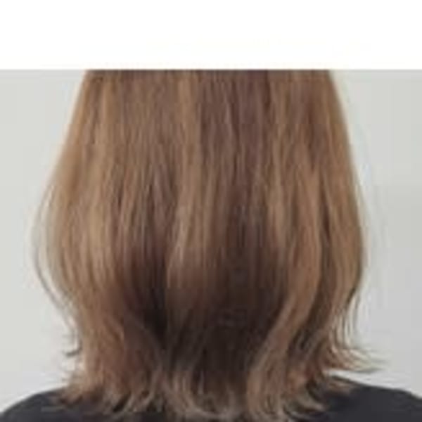 切りっぱなしボブ×ベージュカラー|エイムヘアメイク 舟入店