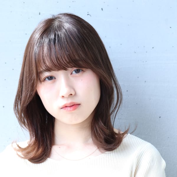 大人可愛い20代30代40代小顔ウルフレイヤーボブ丸みショー|WORLD BEAUTY VIVALTO宝塚店