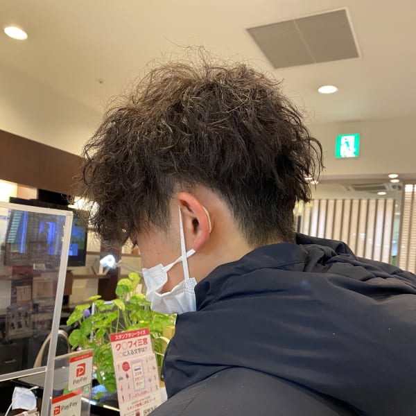 メンズヘア　ソフトツイストスパイラル　ツーブロック　
