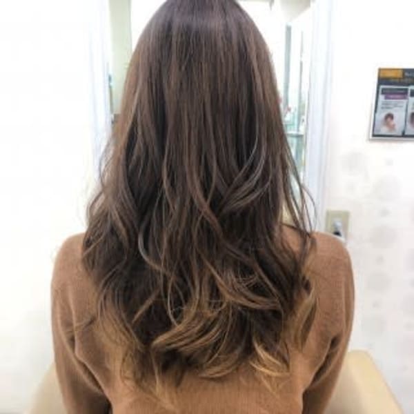 白髪ぼかし ハイライト ヌーディーカラー