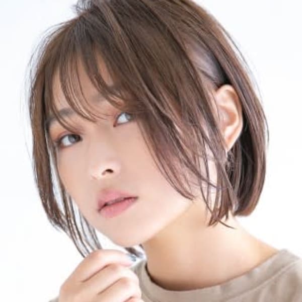 耳掛け大人ボブ