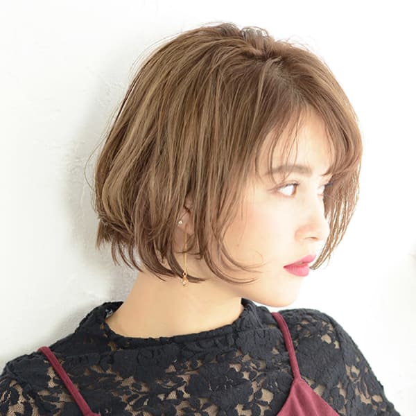 大人の愛されフェミニンボブ
