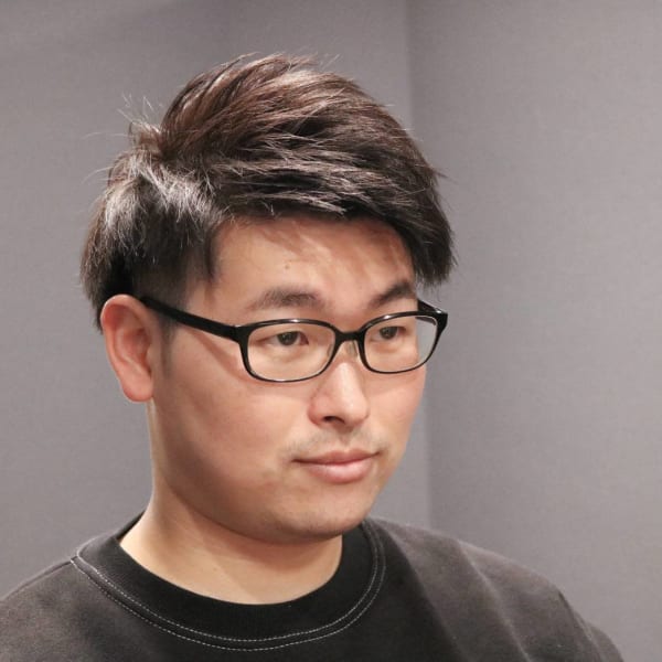 ツーブロックショートスタイル