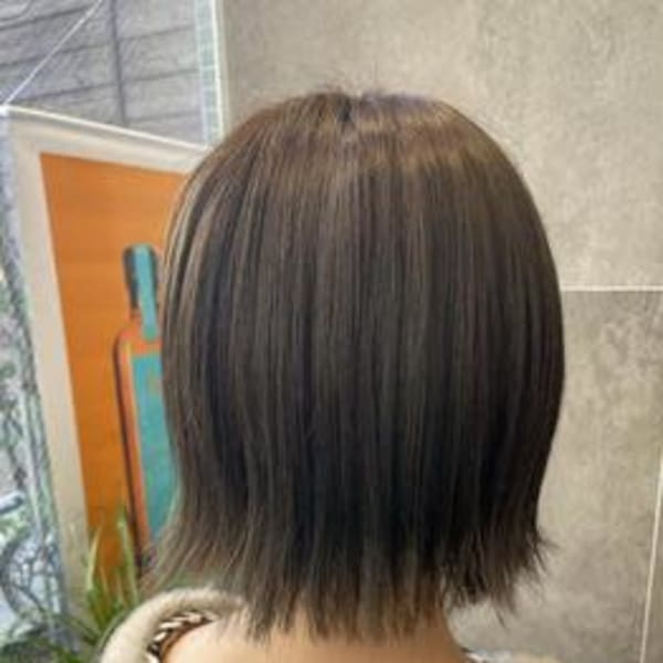 外ハネボブ×オリーブベージュ
