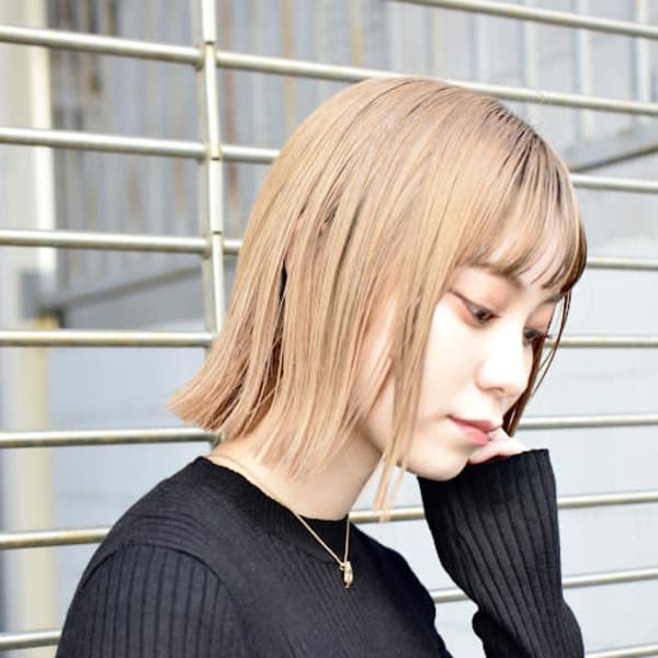 切りっぱなしボブ×ハイトーン【miel hair新宿】