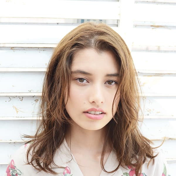 大人なヌーディストカール