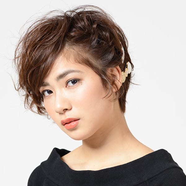 大人グレージュボブ