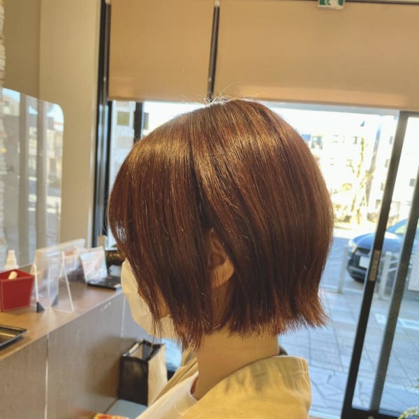 ミニボブ外ハネスタイル