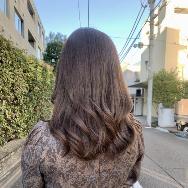 グレージュ 透明感カラー モテヘア|RIMA