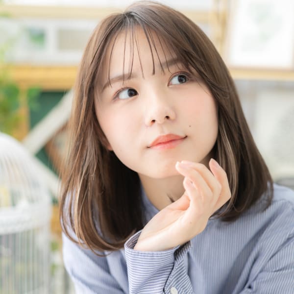 大人かわいいインナーカラーシースルーバング イヤリングカラー