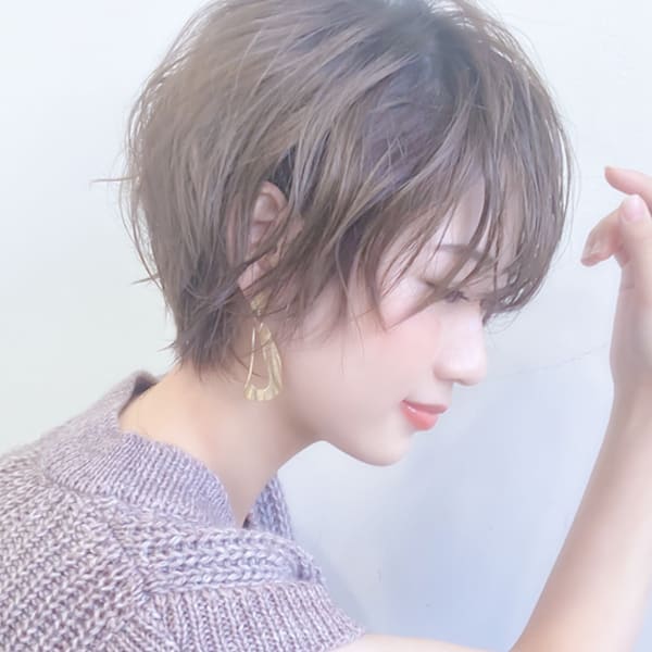 【20代30代】顔まわりがポイント大人可愛い丸みショート