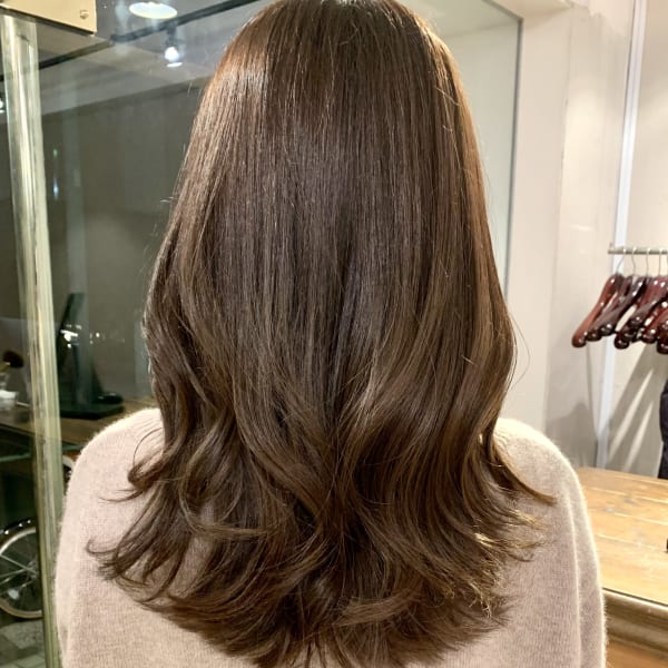 グレージュ 透明感カラー モテヘア|RIMA