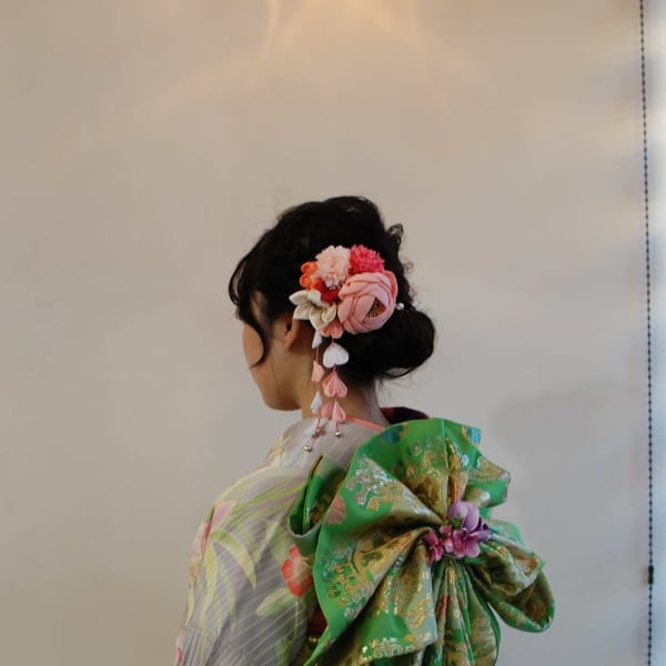 成人式ヘア:成人式ヘアアレンジ:ブルーブラック
