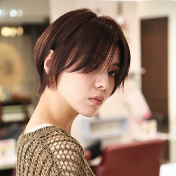 大人かわいいイメチェンひし形ショートボブ前髪