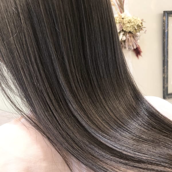 ツヤが際立つストレート×long|Dali headspa & aging care 円山店