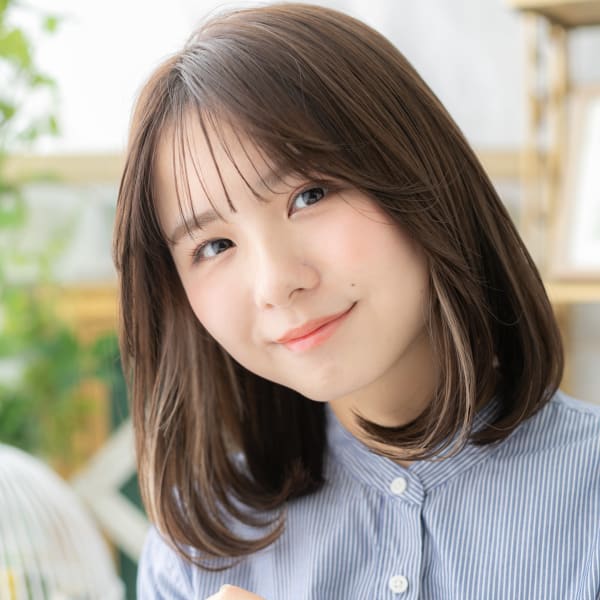 大人かわいいインナーカラーシースルーバング　ヴェールカラー