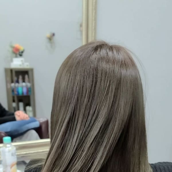 ★マットグレージュ★糸ハイライト★