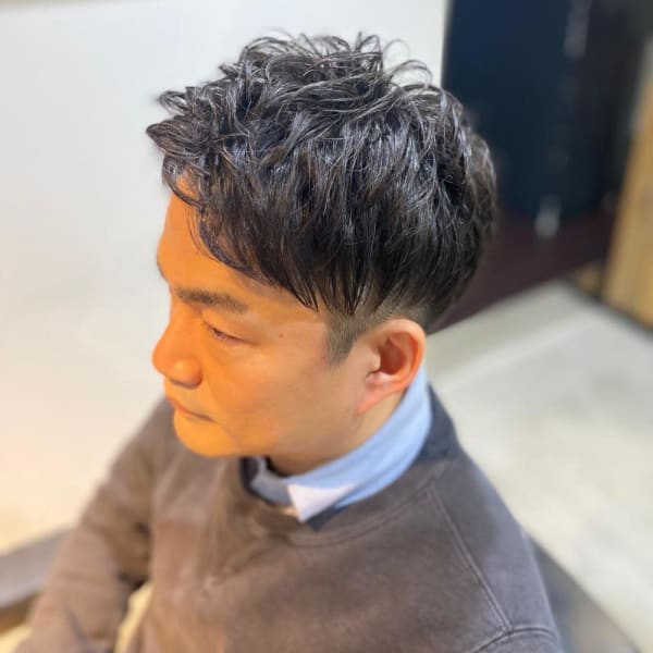 40代おすすめ2ブロック×トップポイントパーマ