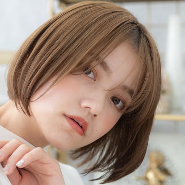 透け感前下がりボブ外国人風大人ハイライト ヴェールカラー