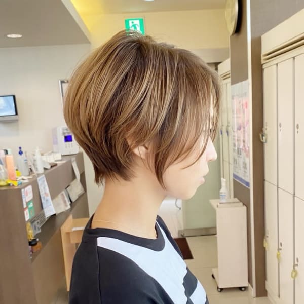 抜け感◎前髪長めショートボブ　