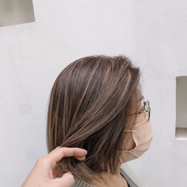 アッシュベージュ脱白髪染めボブ【AVENIR我孫子】