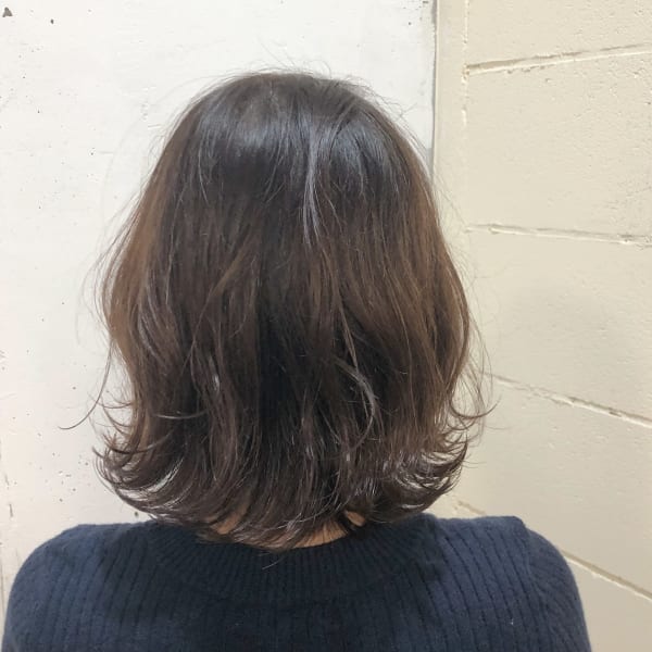 レイヤーボブ×グレージュカラー