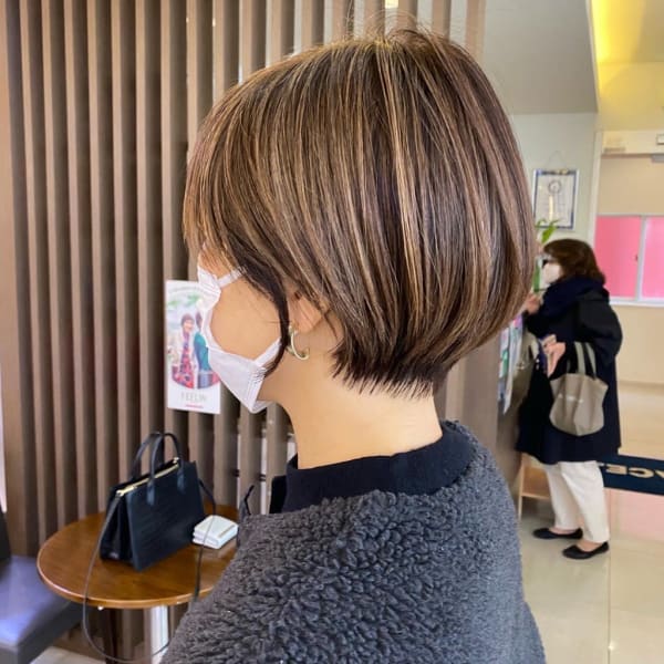 ハイライト×小くびれショートボブ