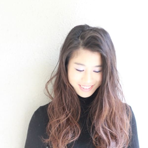 【サイドパート】根本暗髪×無造作カール