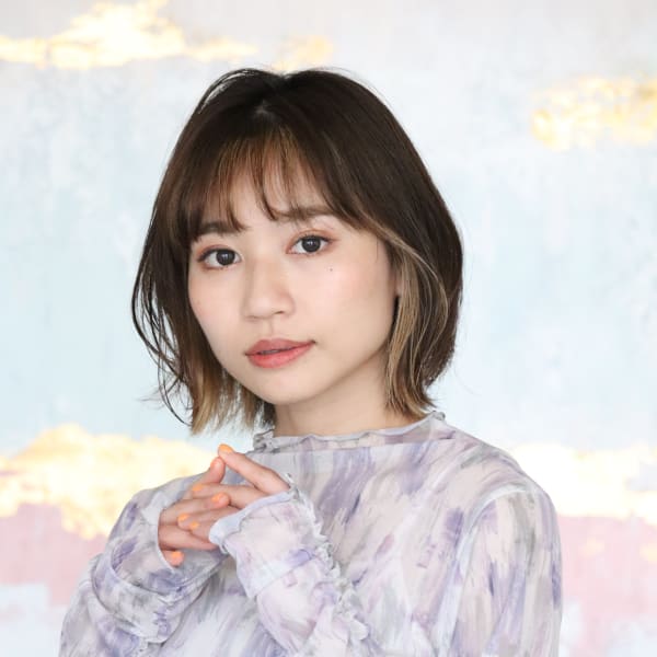 大人可愛い20代30代40代小顔ウルフレイヤーボブ丸みショー